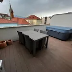 S Vírivkou V Centre - Apartamento