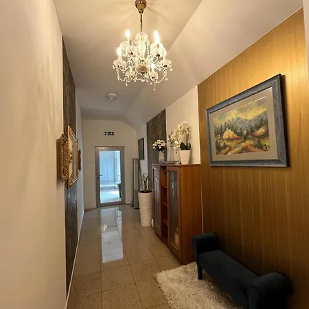 Apartamento S Vírivkou V Centre - Banská Bystrica