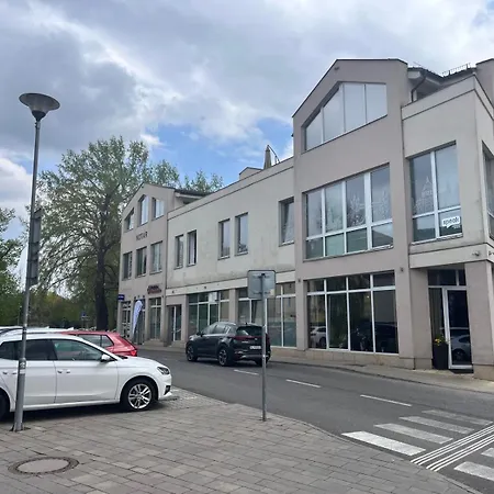S Virivkou V Centre - *
